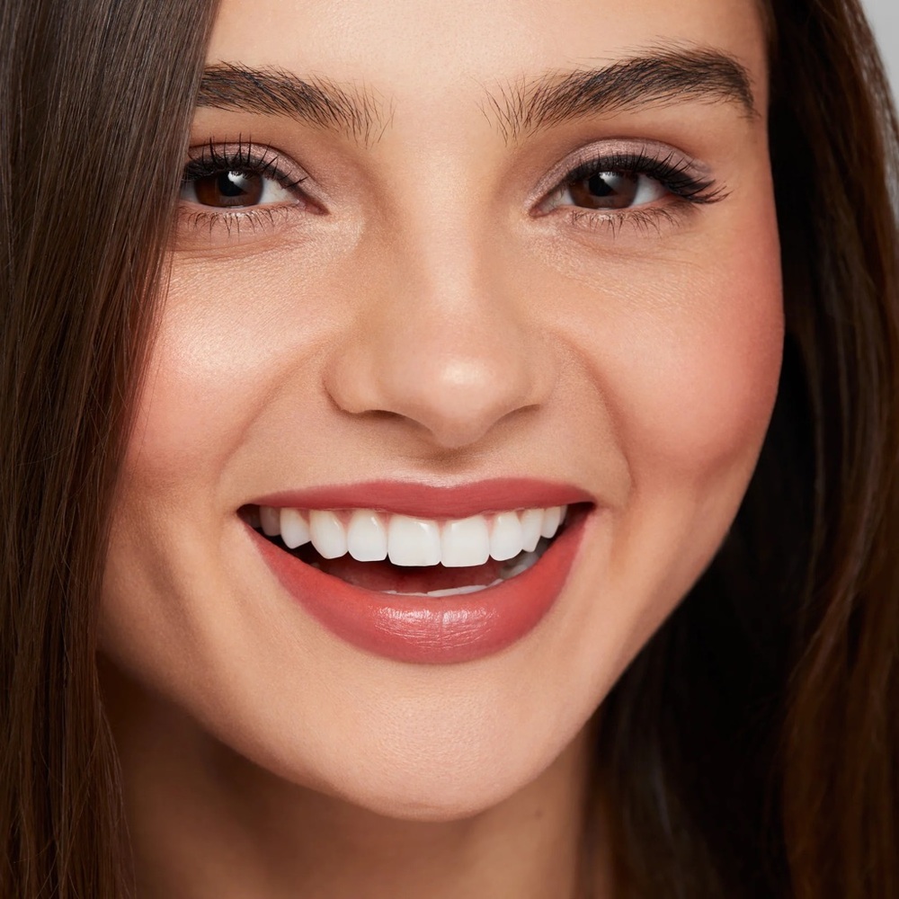 Trish McEvoy lip & cheek crayon in nude